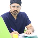 بهترین جراح دیسک گردن؛ چگونه متخصص مناسب برای درمان خود را انتخاب کنیم؟ 1 بهترین جراح دیسک گردن