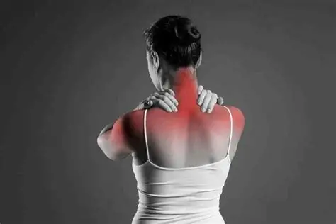 علائم دیسک گردن در دستها؛ آیا گزگز دست نشانه دیسک است؟ 28 علائم دیسک گردن در دست