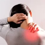 دیسک گردن؛ از علائم و تشخیص تا جدیدترین روشهای درمان 1 دیسک گردن